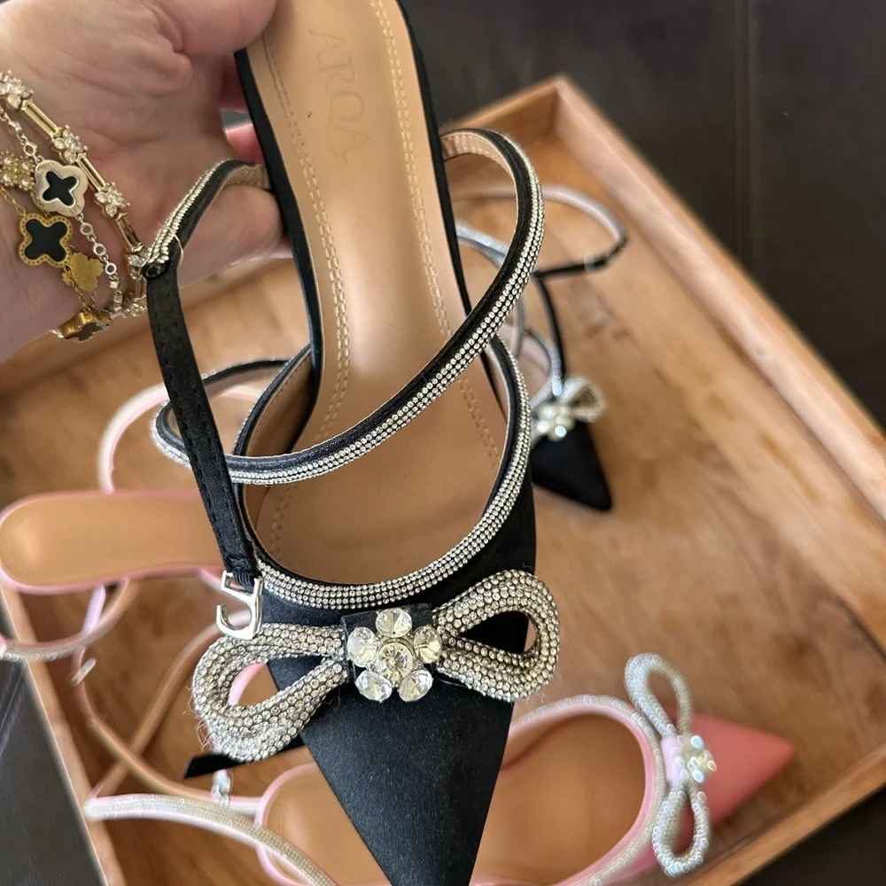 Chic Women's Heels with Bow Detail - Picture 5 of 7